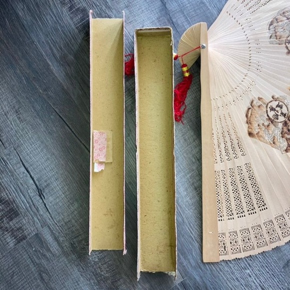 Wooden Chinese Fan - Picture 5 of 6